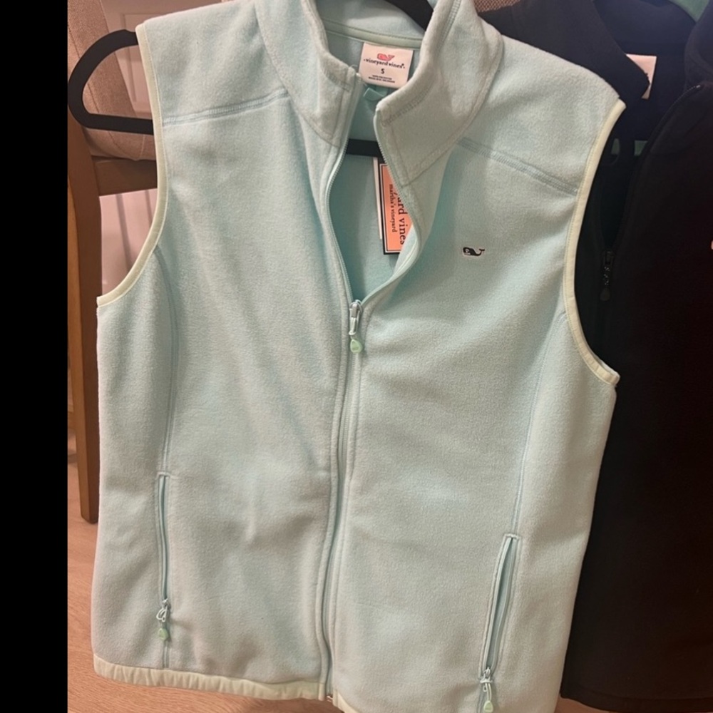 Vineyard Vines Sleeveless Vest
